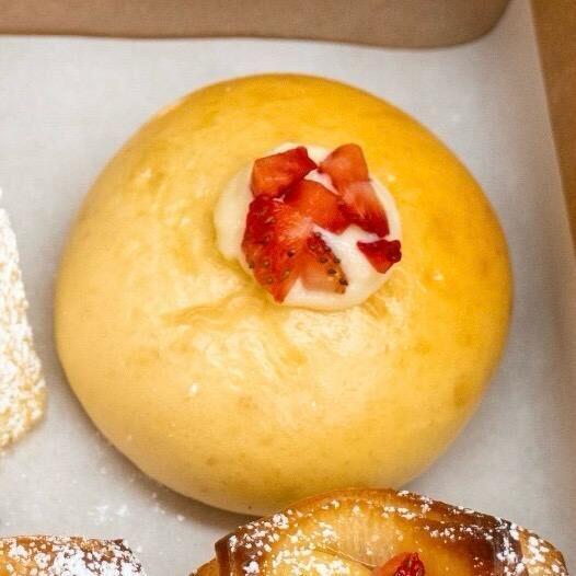 Strawberry Custard Bun