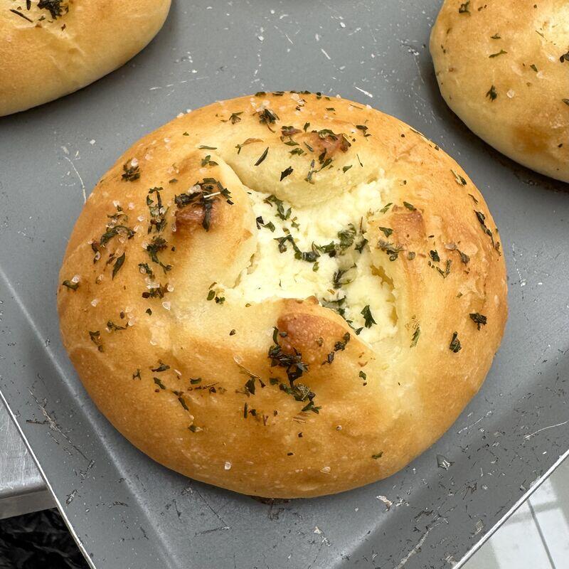 Garlic Cream Cheese Bun